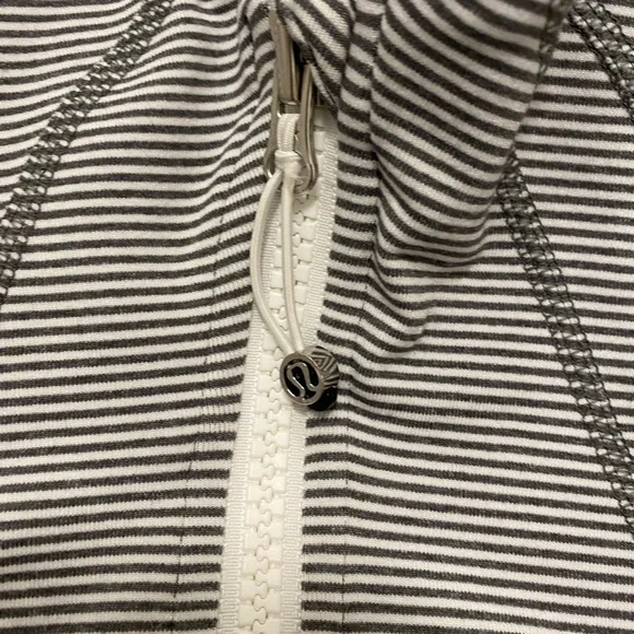 Lululemon Define Jacket Tonka Stripe Heathered Slate White- Size 4 - Picture 2 of 14